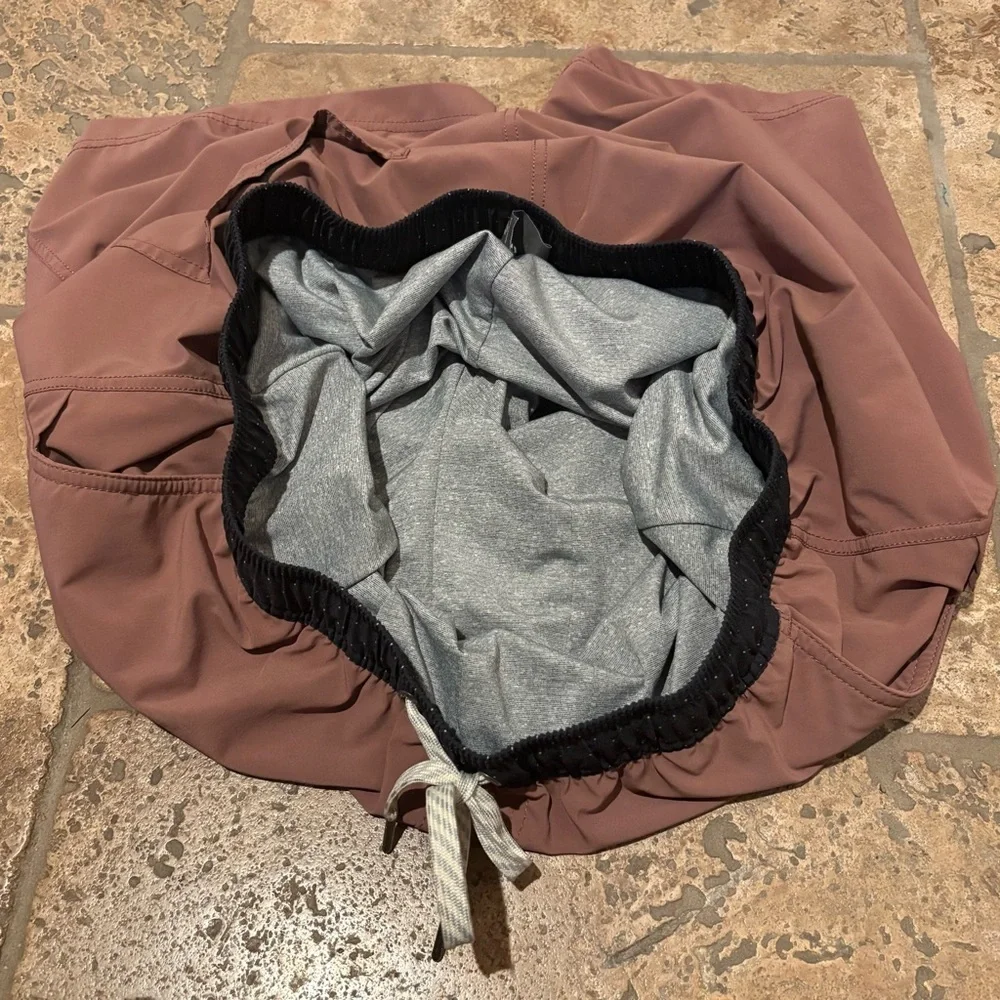VUORI Men Light Brown Lined Athletic Shorts Size XL